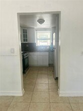 32 Allen Rd in West Park, FL - Building Photo - Building Photo