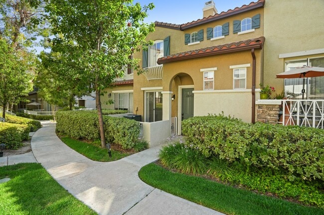 property at 28252 Canterbury Ct