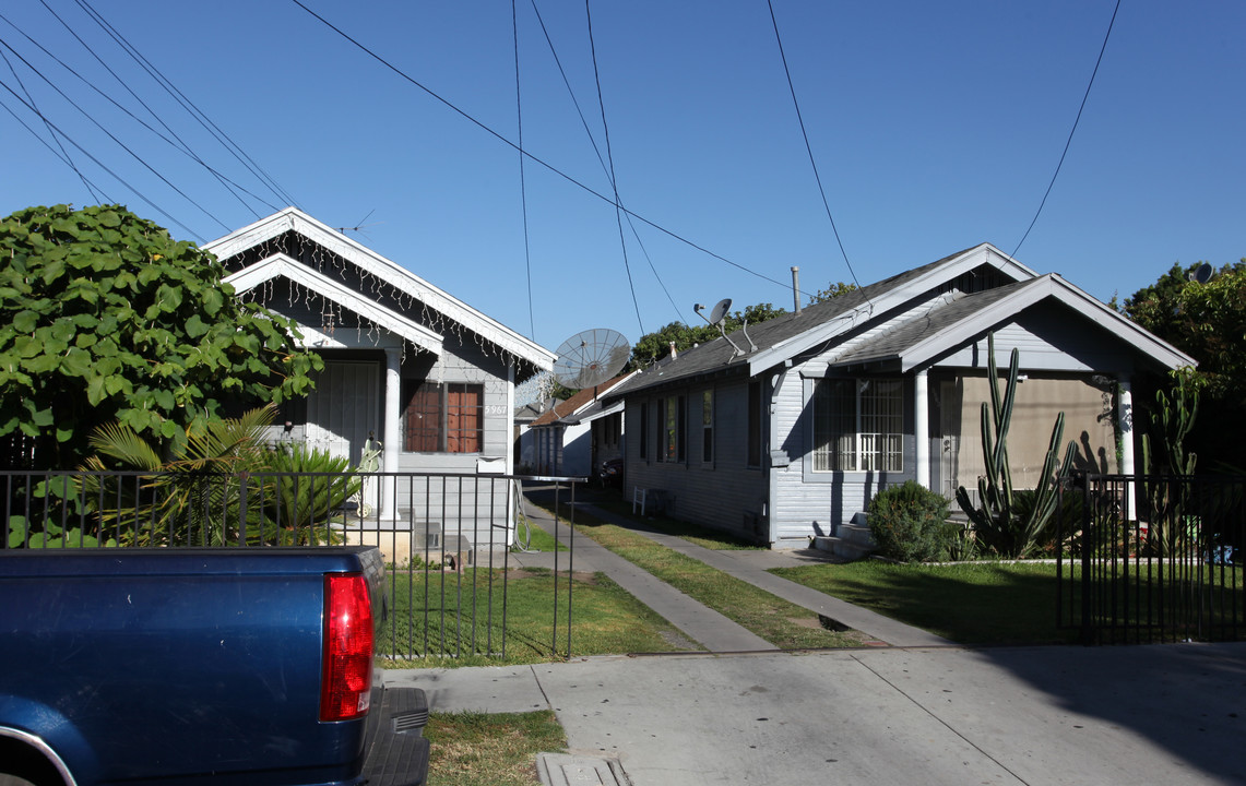 5963-5967 Corona Ave in Huntington Park, CA - Building Photo