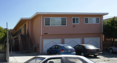 3242 Davis St in Oakland, CA - Building Photo - Building Photo