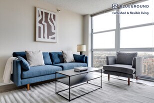 180 N Jefferson St, Unit SI FL23-ID1334 in Chicago, IL - Building Photo