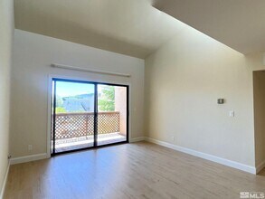2750 Plumas St in Reno, NV - Building Photo - Building Photo