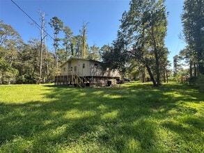 17901 Pine St in Crosby, TX - Building Photo - Building Photo