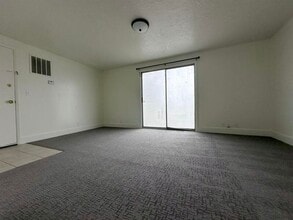 305 S 100 E in Tremonton, UT - Building Photo - Building Photo