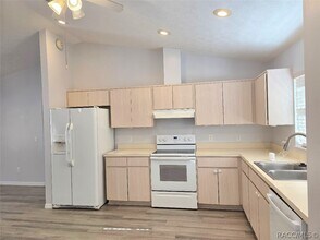 8529 N Titleist Dr in Citrus Springs, FL - Building Photo - Building Photo