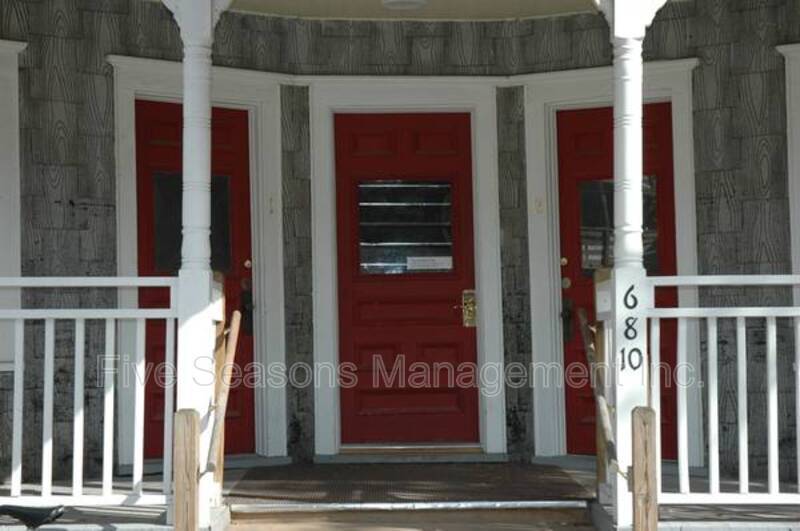 8 Greene St in Burlington, VT - Building Photo