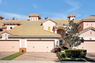 8327 Riverdale Ln in Four Corners, FL - Building Photo