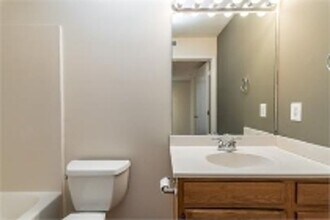 111 Park Hill Ln in Mount Washington, KY - Building Photo - Building Photo
