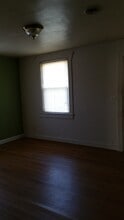 130 Leavenworth St in Petersburg, VA - Foto de edificio - Building Photo
