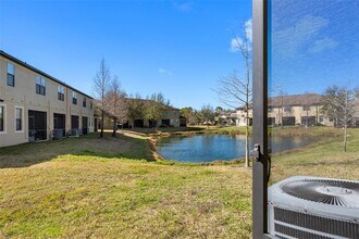 5167 Bay Isle Cir in Clearwater, FL - Building Photo - Building Photo