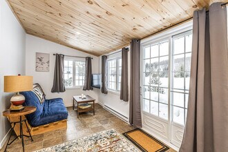 68 Chem. du Lac Achigan in Val-des-monts, QC - Building Photo - Building Photo