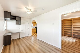 4965 O Sullivan Dr in Los Angeles, CA - Building Photo - Building Photo