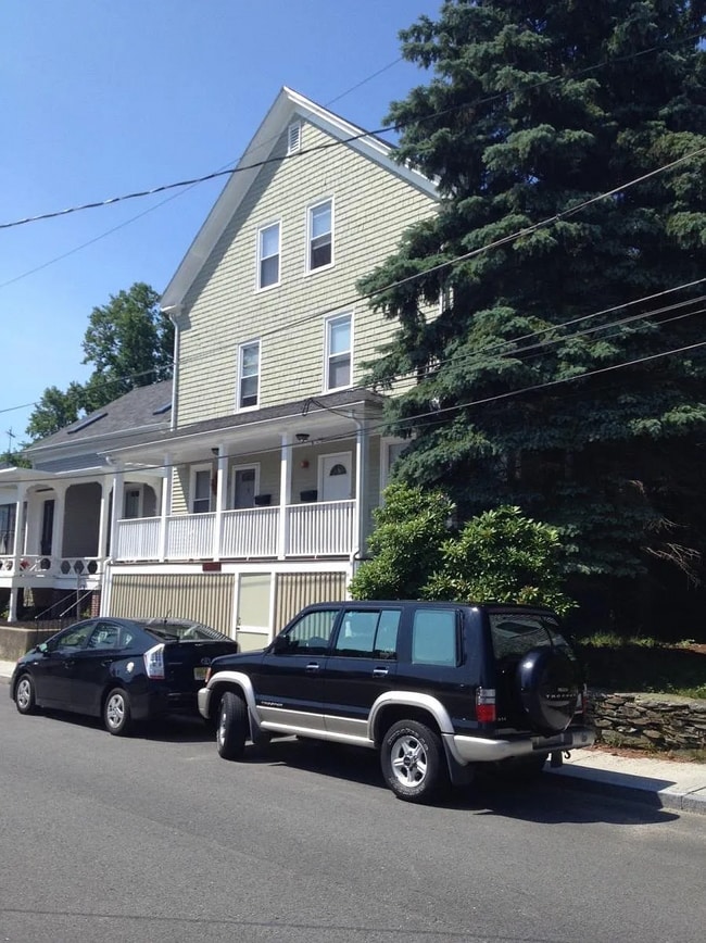 7 Whitwell Ave, Unit 1