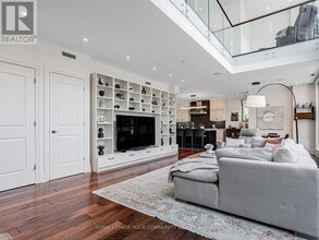 1 Rainsford Rd in Toronto, ON - Building Photo - Building Photo