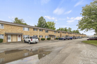 Forest Green Apartments in Bloomington, IN - Building Photo - Building Photo