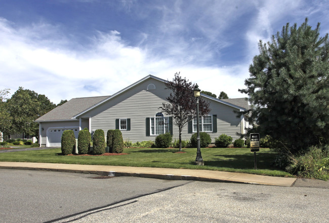 Clipper Way Condominiums in Newburyport, MA - Building Photo - Building Photo