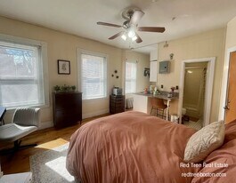 108 Myrtle St, Unit 10 in Boston, MA - Building Photo