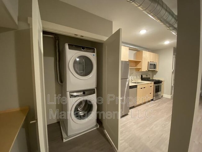 619 Emerald Ave NE in Grand Rapids, MI - Foto de edificio - Building Photo