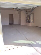 DeLuxe Apartments in Reno, NV - Building Photo - Building Photo