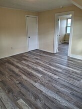 4 Division St in Danbury, CT - Building Photo - Building Photo