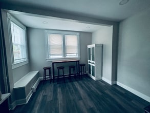 65 Early St in Morristown, NJ - Foto de edificio - Building Photo