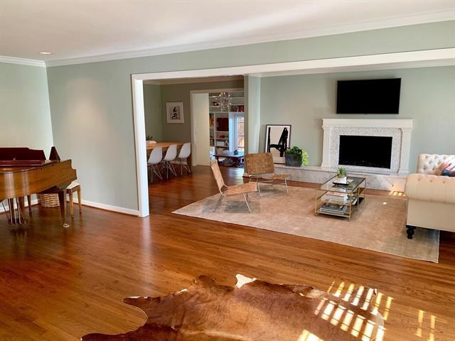 10343 Best Dr in Dallas, TX - Building Photo - Building Photo