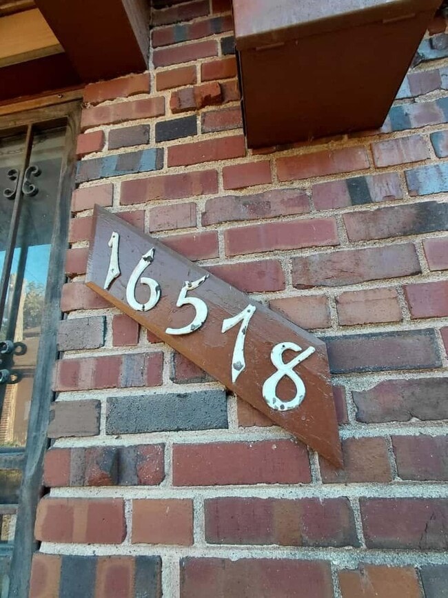 16578 Indiana St in Detroit, MI - Foto de edificio - Building Photo