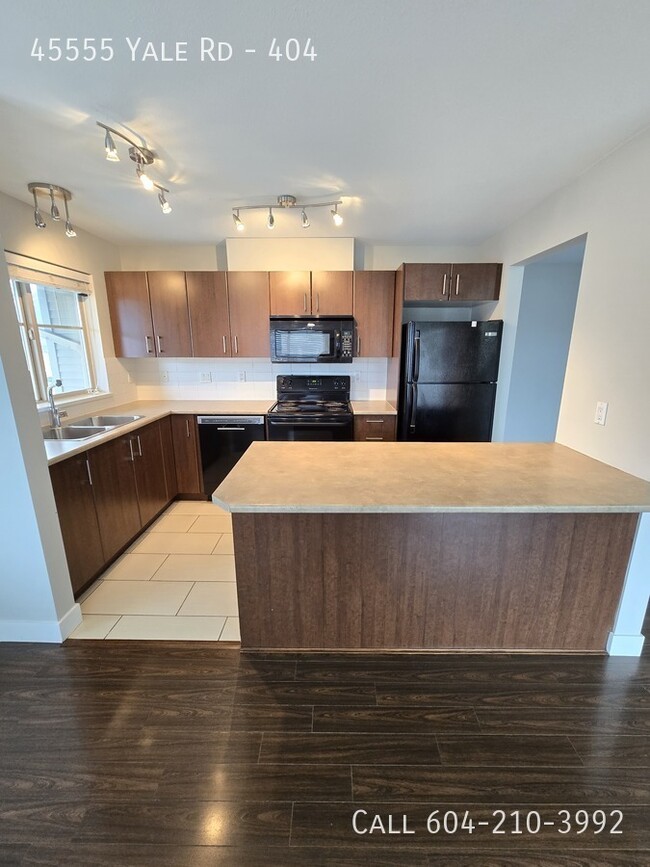 45555 Yale Rd in Chilliwack, BC - Building Photo - Building Photo