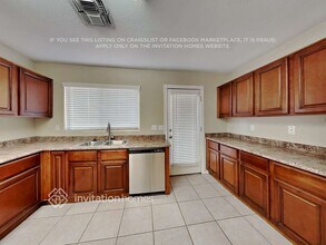8315 W Clear Stream Dr in Phoenix, AZ - Building Photo - Building Photo