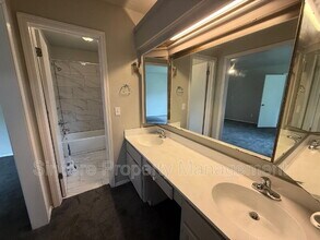 11808 Biggs Cir in Yukon, OK - Building Photo - Building Photo