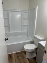 1114 NW Oakwood Ave in Huntsville, AL - Building Photo - Building Photo