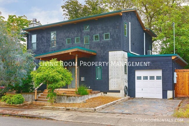 8616 N Swenson St in Portland, OR - Building Photo - Building Photo