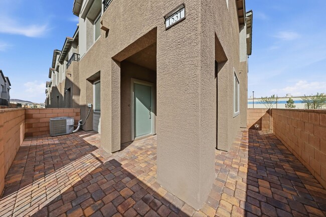 1531 Layla Crossing Ave in Henderson, NV - Building Photo - Building Photo