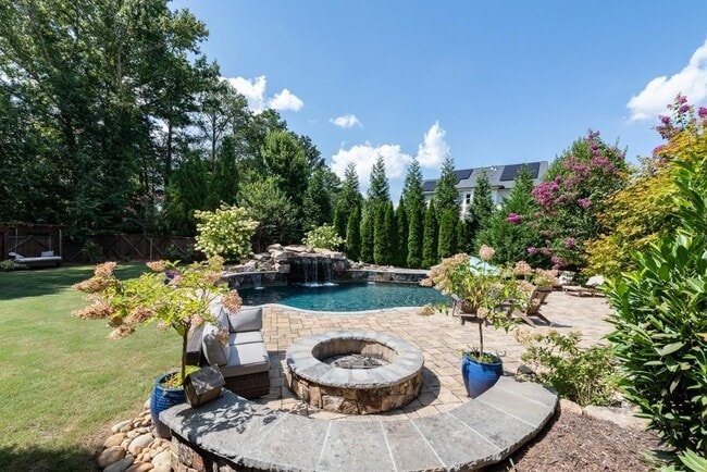 property at 4020 Manor Oak Cir