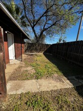 867 E Academy Ave in Tulare, CA - Building Photo - Building Photo