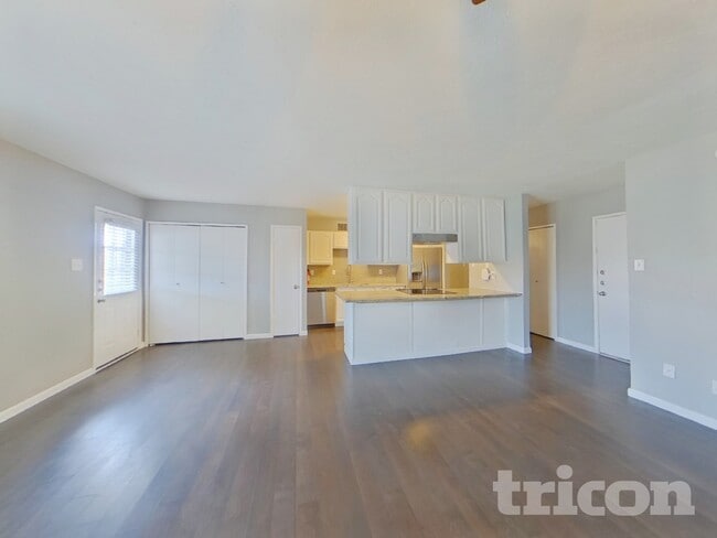 6026 Lakecrest Dr in Garland, TX - Building Photo - Building Photo