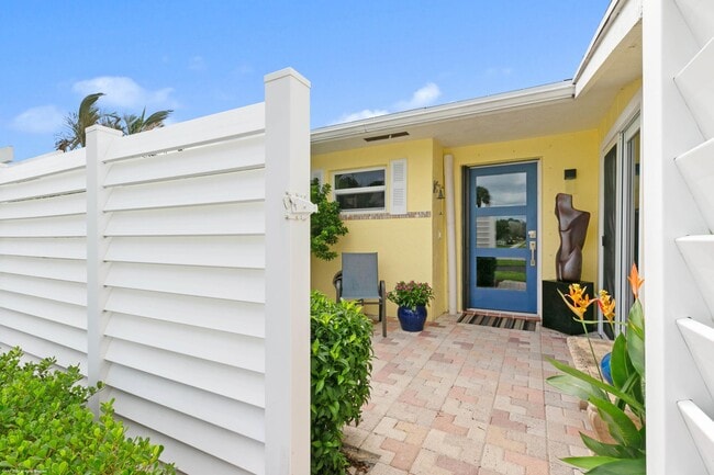 property at 208 Sims Creek Dr