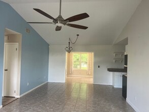 1018 Landsdowne Dr in Sebastian, FL - Building Photo - Building Photo