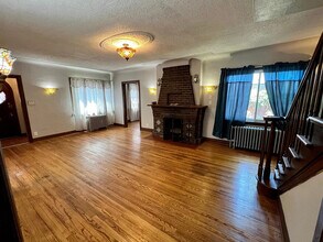 8035 Potomac St in Center Line, MI - Building Photo - Building Photo