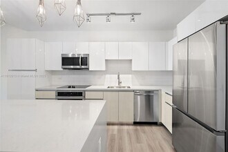 101 Diplomat Pkwy, Unit 1204 in Hallandale Beach, FL - Building Photo - Building Photo