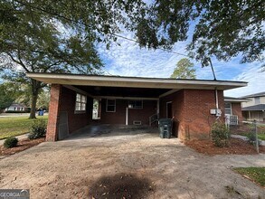 412 Roberson St in Dublin, GA - Building Photo - Building Photo