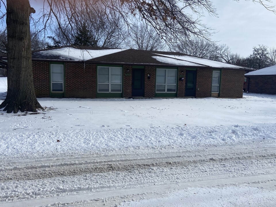 802 Spencer Ave, Unit 802 Spencer Ave Duplex in Columbia, MO - Foto de edificio