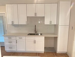 1033 Pearl St, Unit Front in Santa Monica, CA - Foto de edificio - Building Photo