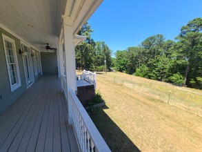 7381 Sheriff Watson Rd in Sanford, NC - Foto de edificio - Building Photo