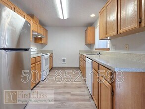 2226 19th Ave in Forest Grove, OR - Building Photo - Building Photo