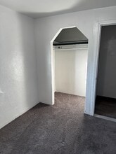 16828 E St in Victorville, CA - Foto de edificio - Building Photo