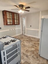 293 Central Ave in Norwich, CT - Building Photo - Building Photo