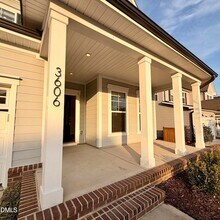 3606 Autumn Creek Dr in Fuquay Varina, NC - Building Photo - Building Photo