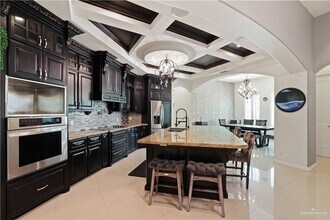 2304 Penrose Ave in Edinburg, TX - Building Photo - Building Photo
