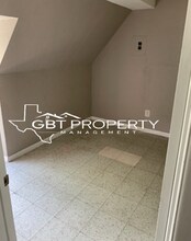 516 W Ave B in Robstown, TX - Building Photo - Building Photo